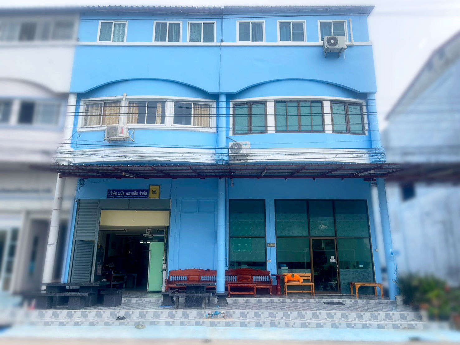 อาคารสำนักงานและโรงงานของบริษัท มนัส พลาสติก จำกัด